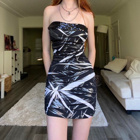 Y2K SEQUIN BODYCON MINIDRESS - Picture 1 of 4